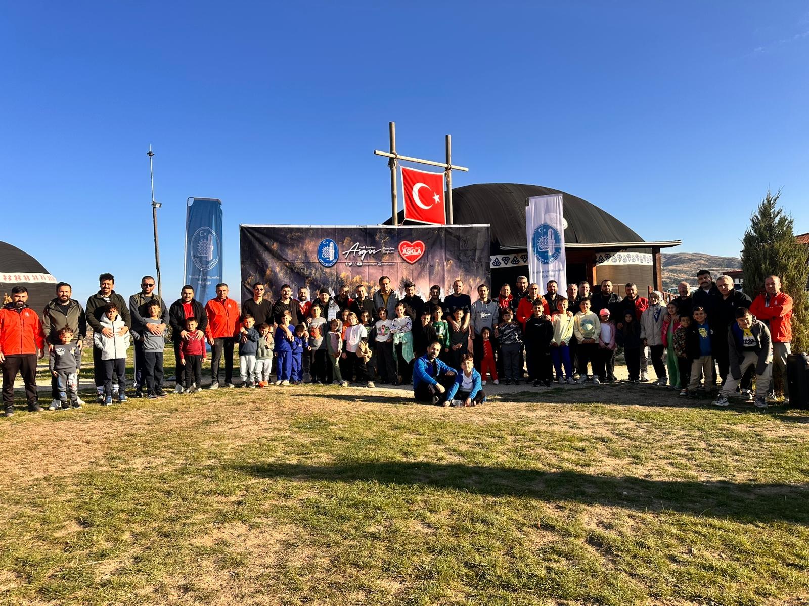 BABALAR VE ÇOCUKLARI DOĞAYLA BULUŞTU